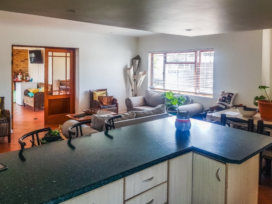 To Let 3 Bedroom Property for Rent in Bothasig Western Cape